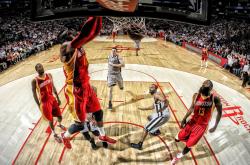 开云体育中国官网-穆勒连续得分拉开差距，马德里竞技翻盘切尔西，欧冠赛场上的战术博弈与心理逆转