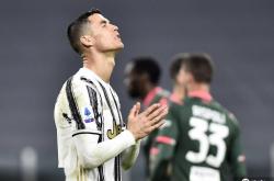 开云体育app-包含克罗托内客场失利，保级形势严峻的词条