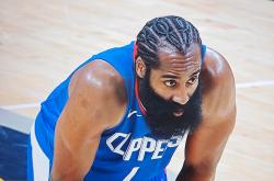 开云体育app-爵士爆冷篮网B队，哈登高光表现