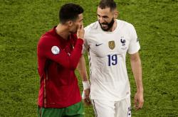 开云在线直播-包含欧洲杯预选赛强强对抗，势均力敌拼尽全力的词条