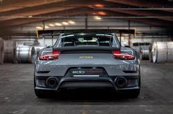 开云下载-跨界狂想，当独行侠打穿篮网，浓眉却在英超赛场接管冠军争夺战