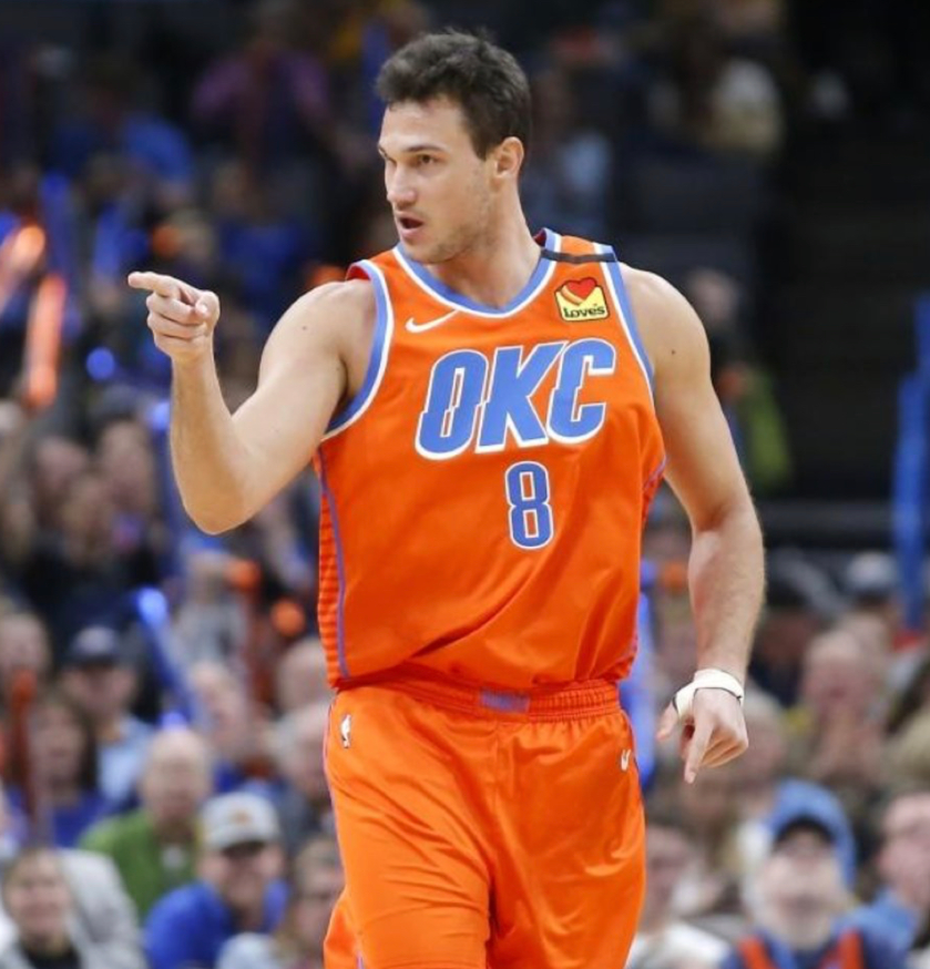 包含魔术逆转雷霆，加里纳利打破历史纪录的词条