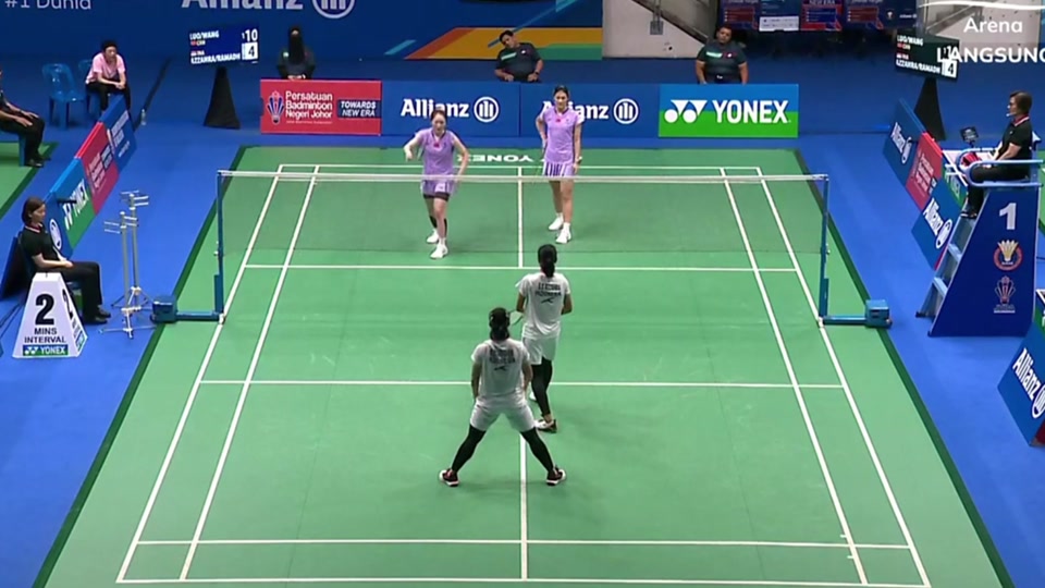 包含马来西亚羽毛球队强势丹麦羽毛球队，辛杜统治全场的词条