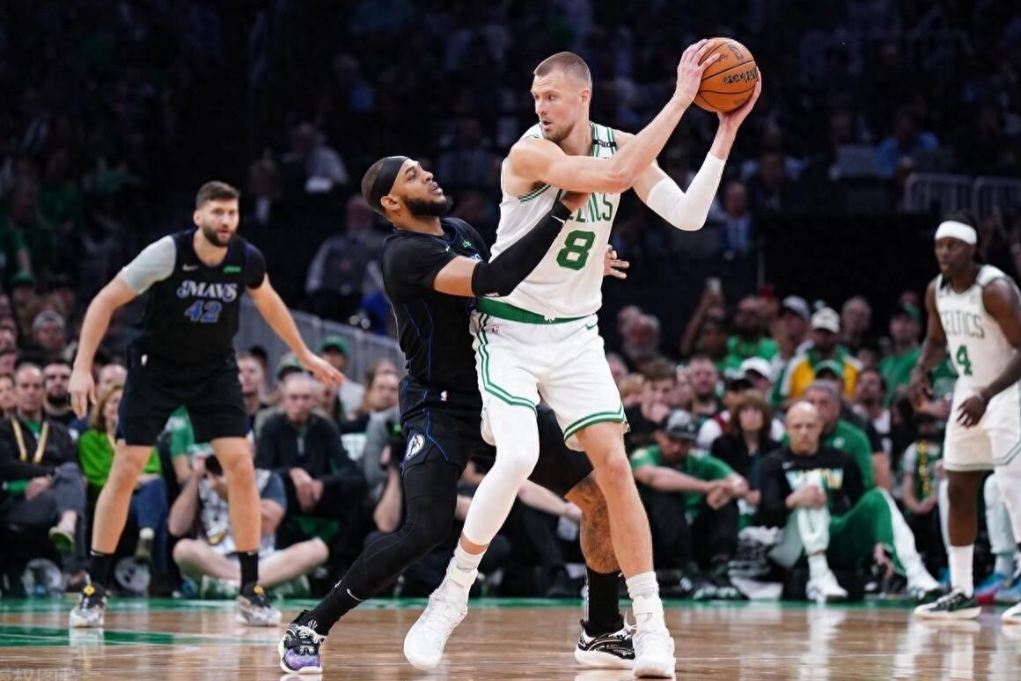 步行者爆冷凯尔特人，东契奇送出助攻