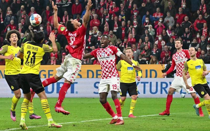 包含汉堡力克美因茨，德甲保级压力骤减的词条