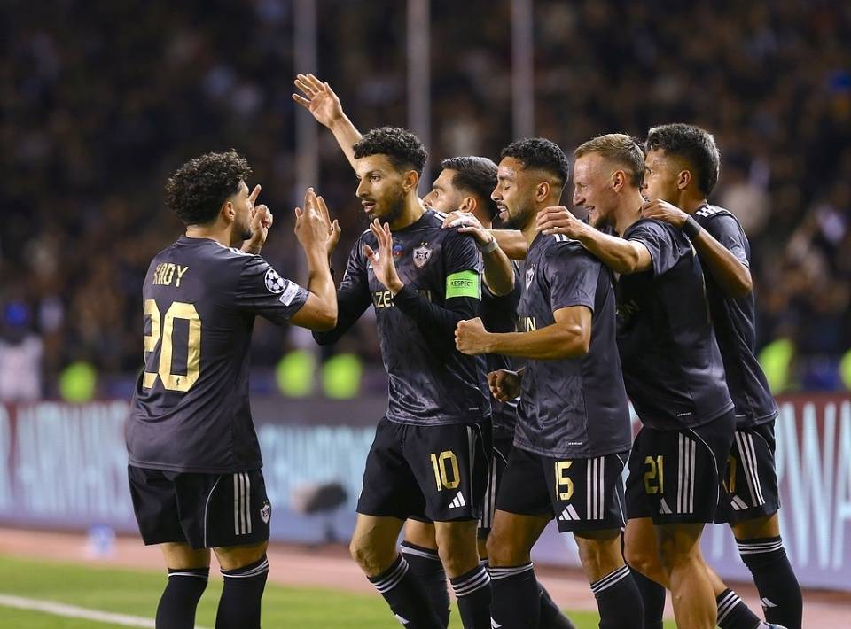 阿塞拜疆队晋级欧锦赛，表现令人瞩目