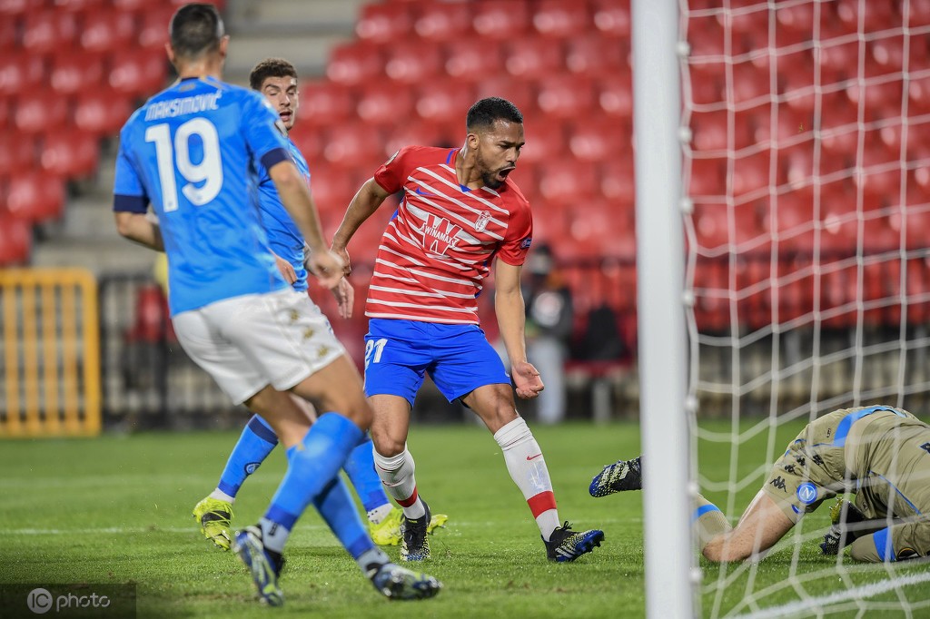 关于格拉纳达打破僵局，击败对手的信息