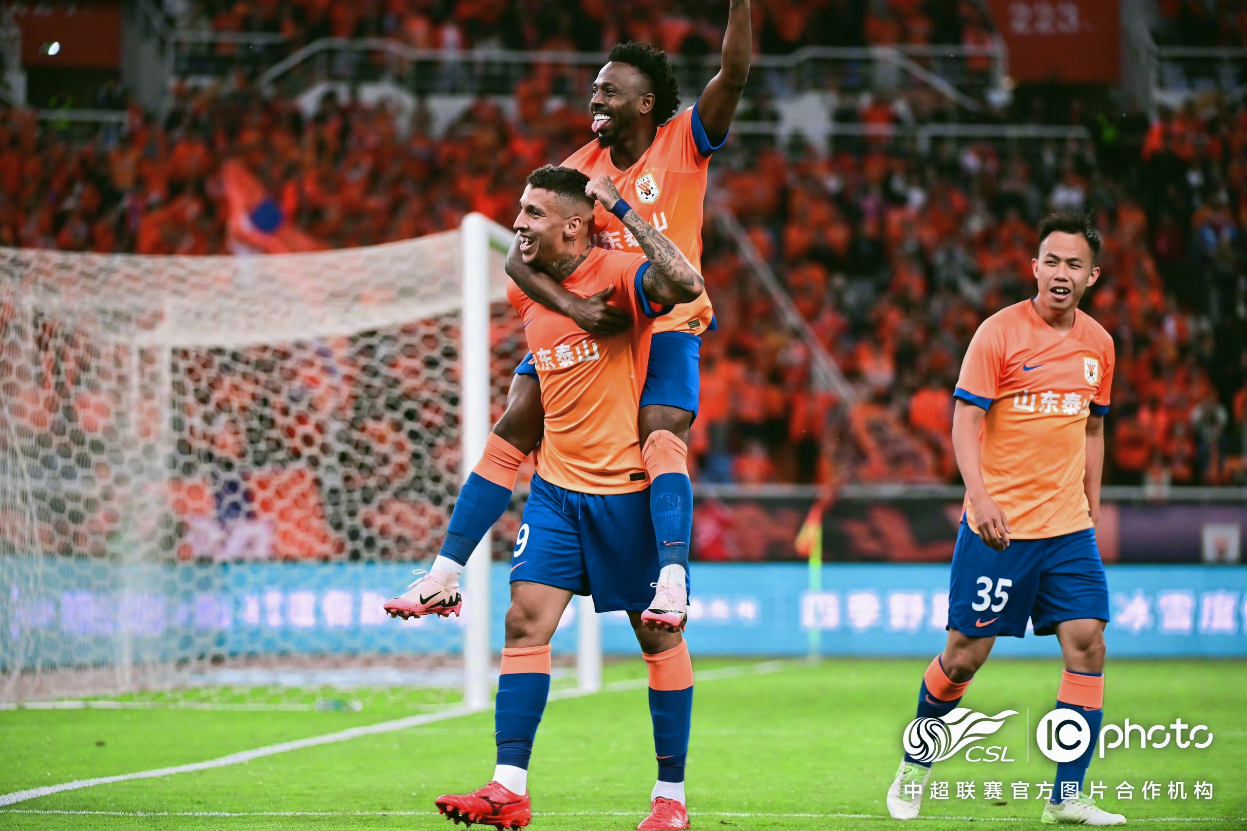 包含欧洲劲旅助阵中超，备战积极争雄的词条