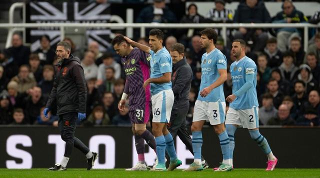 曼城逆转胜巴黎，晋级前景光明的简单介绍