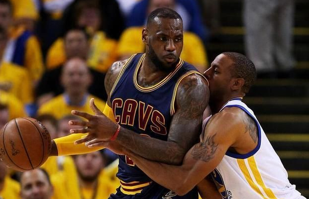 包含丹麦羽毛球队鏖战法国羽毛球队，陶菲克打破历史纪录的词条