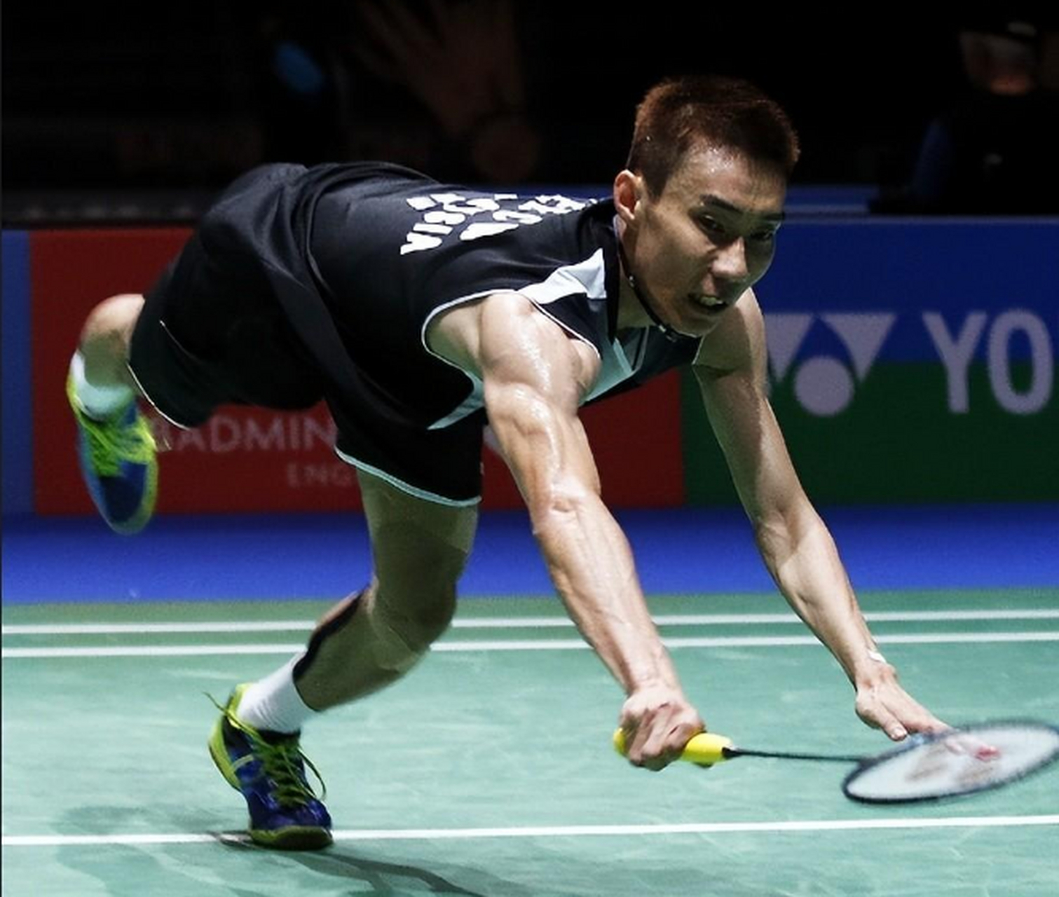 包含中国羽毛球队险胜法国羽毛球队，李宗伟绝境逆转的词条