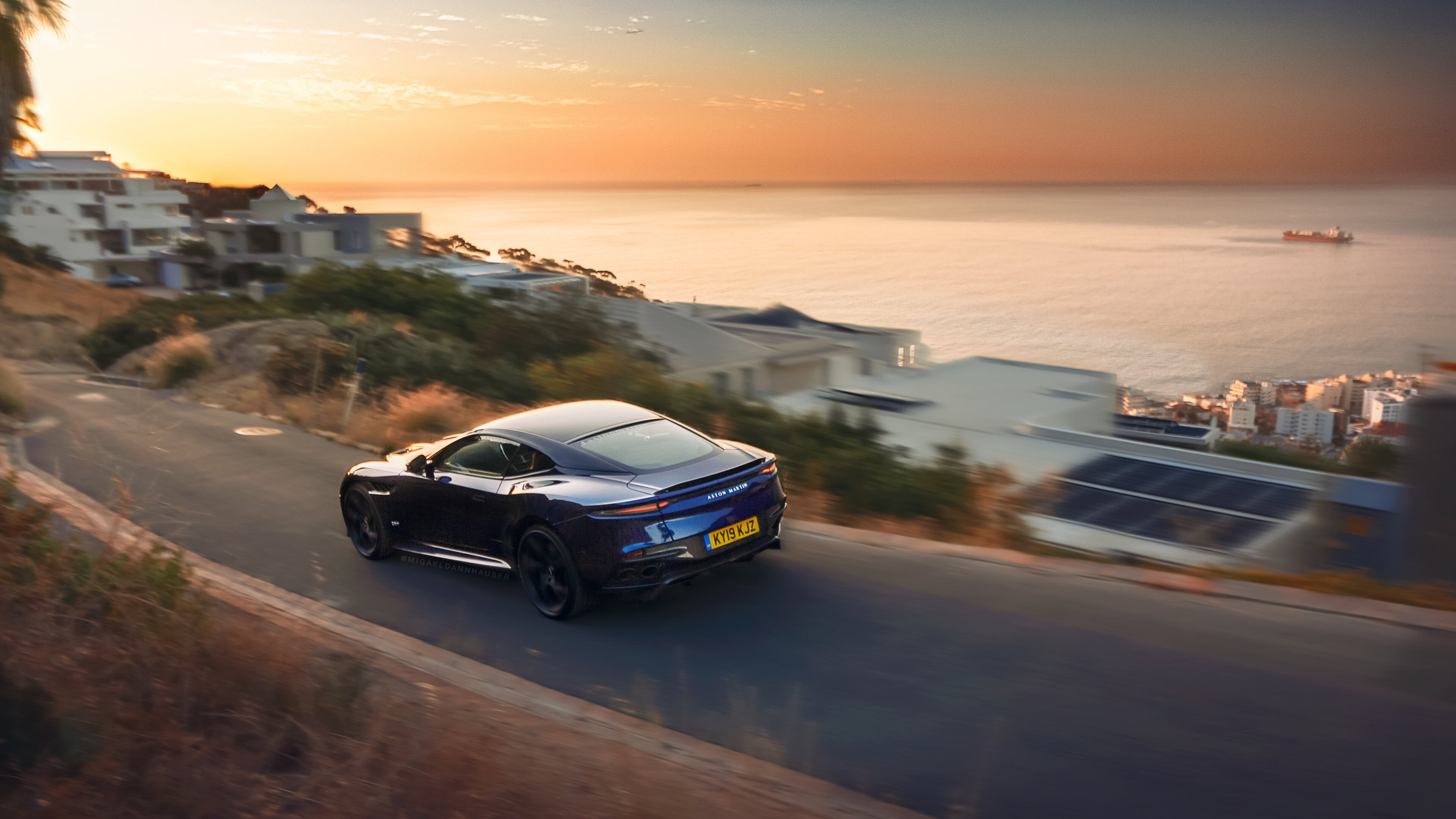 双重奏鸣，勒沃库森战术收割尤文，拉什福德焦点战接管舞台