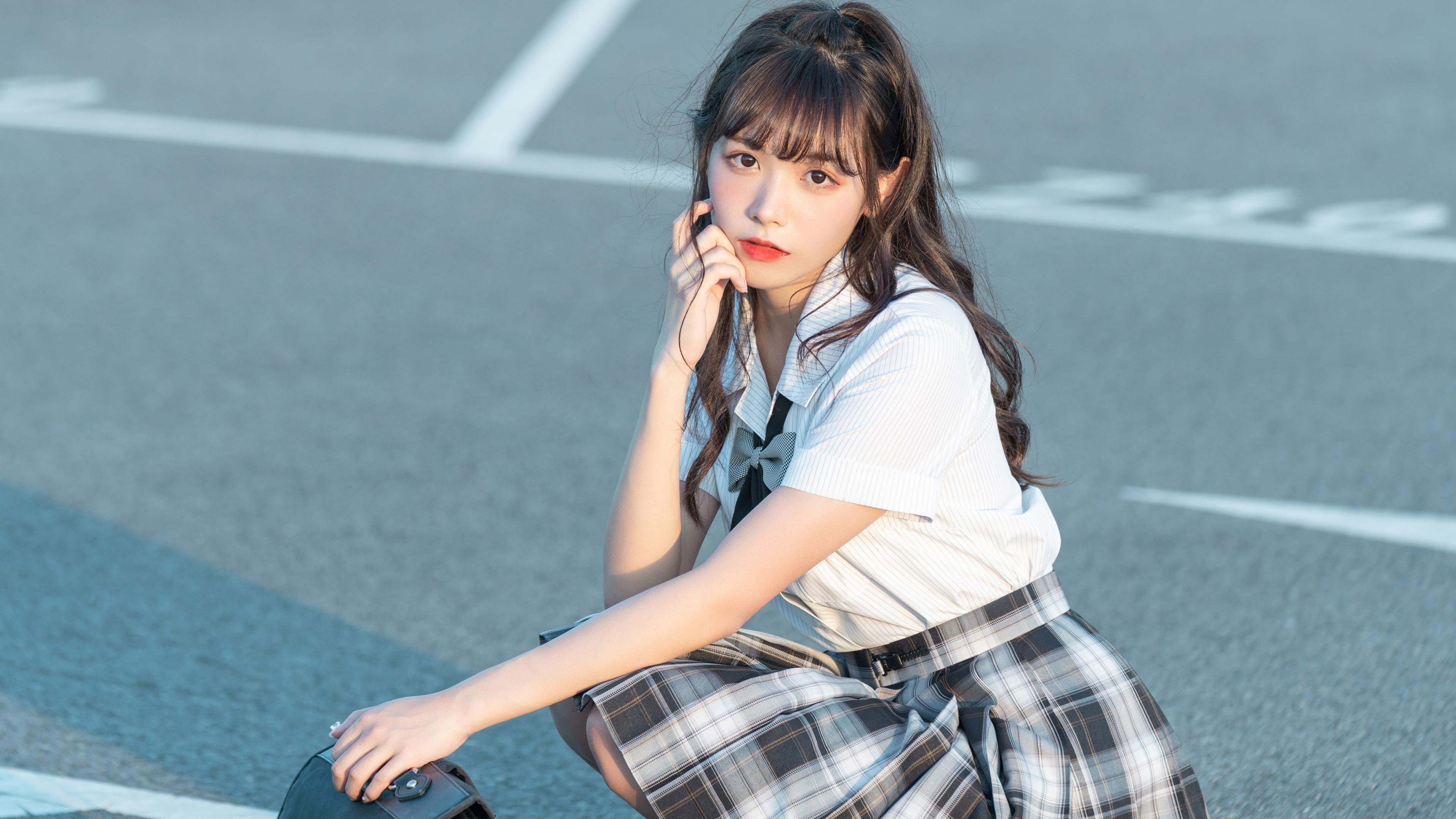 浓眉一手掌控比赛走势，热火对阵步行者，内线统治力决定胜负天平