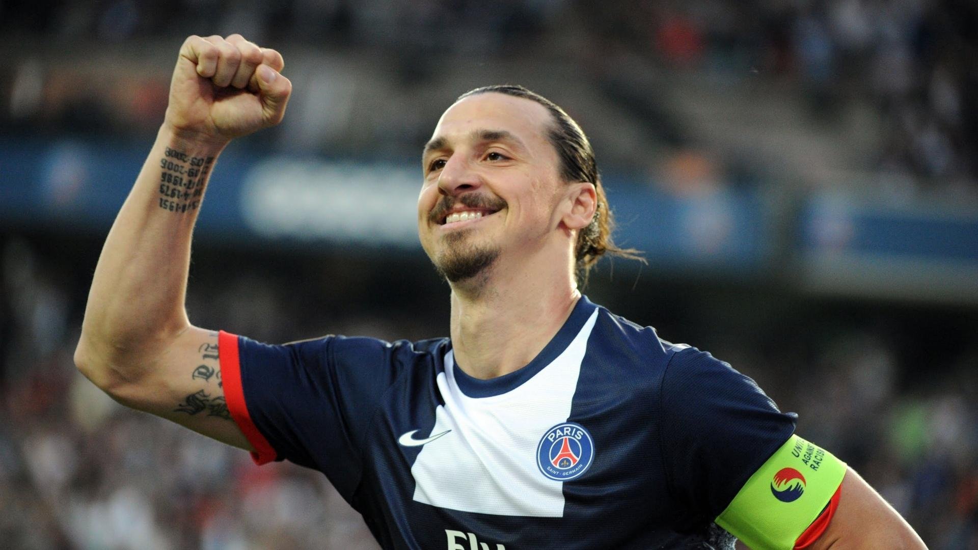 森林狼击败上海队，克莱冠军级表现点燃全场