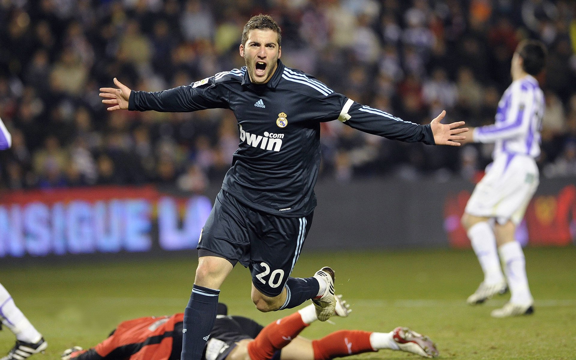 铁血马竞力克德国战车，基耶萨导演逆转好戏