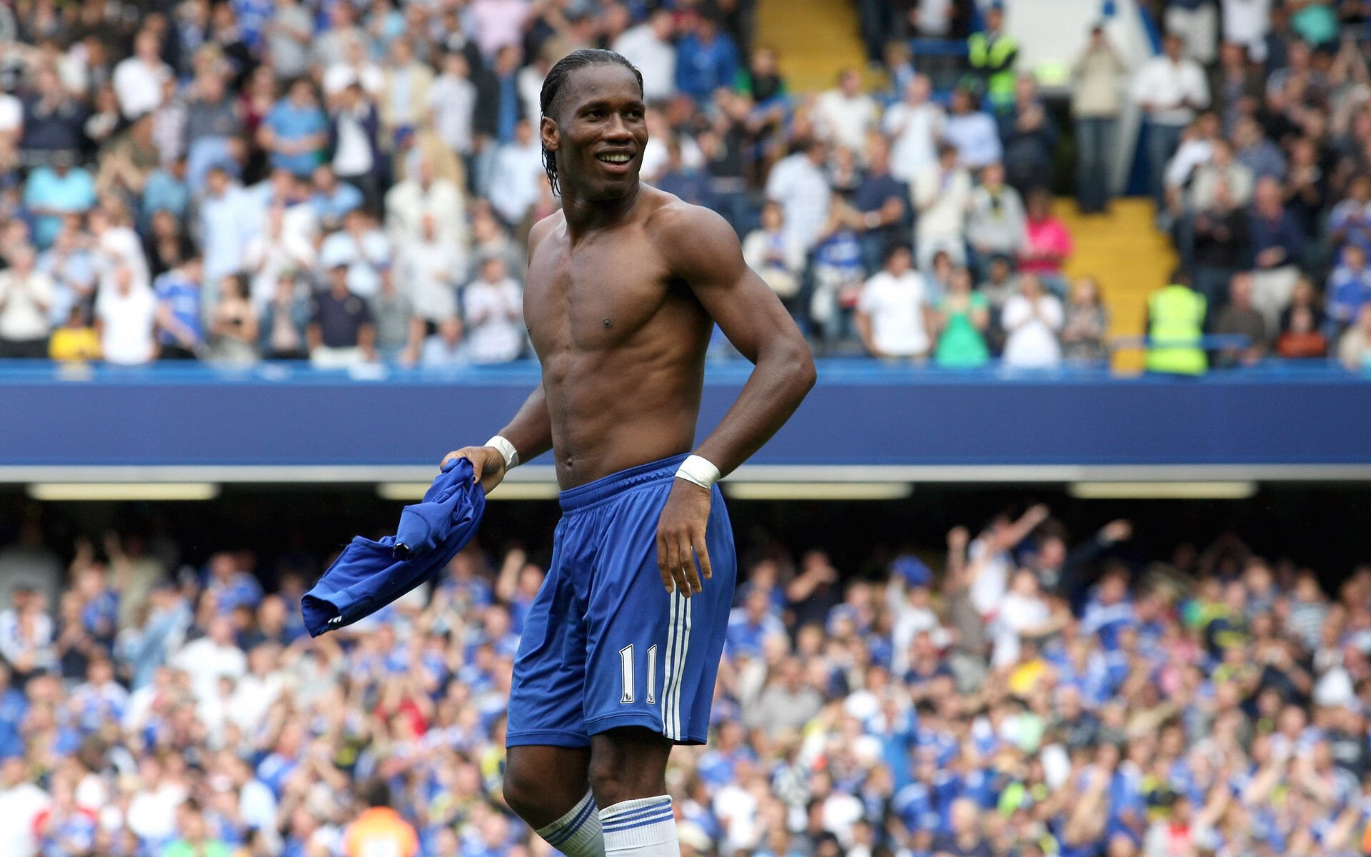 迪马利亚全程高能输出，卡塔尔对阵爱尔兰的战术变奏与个人英雄主义